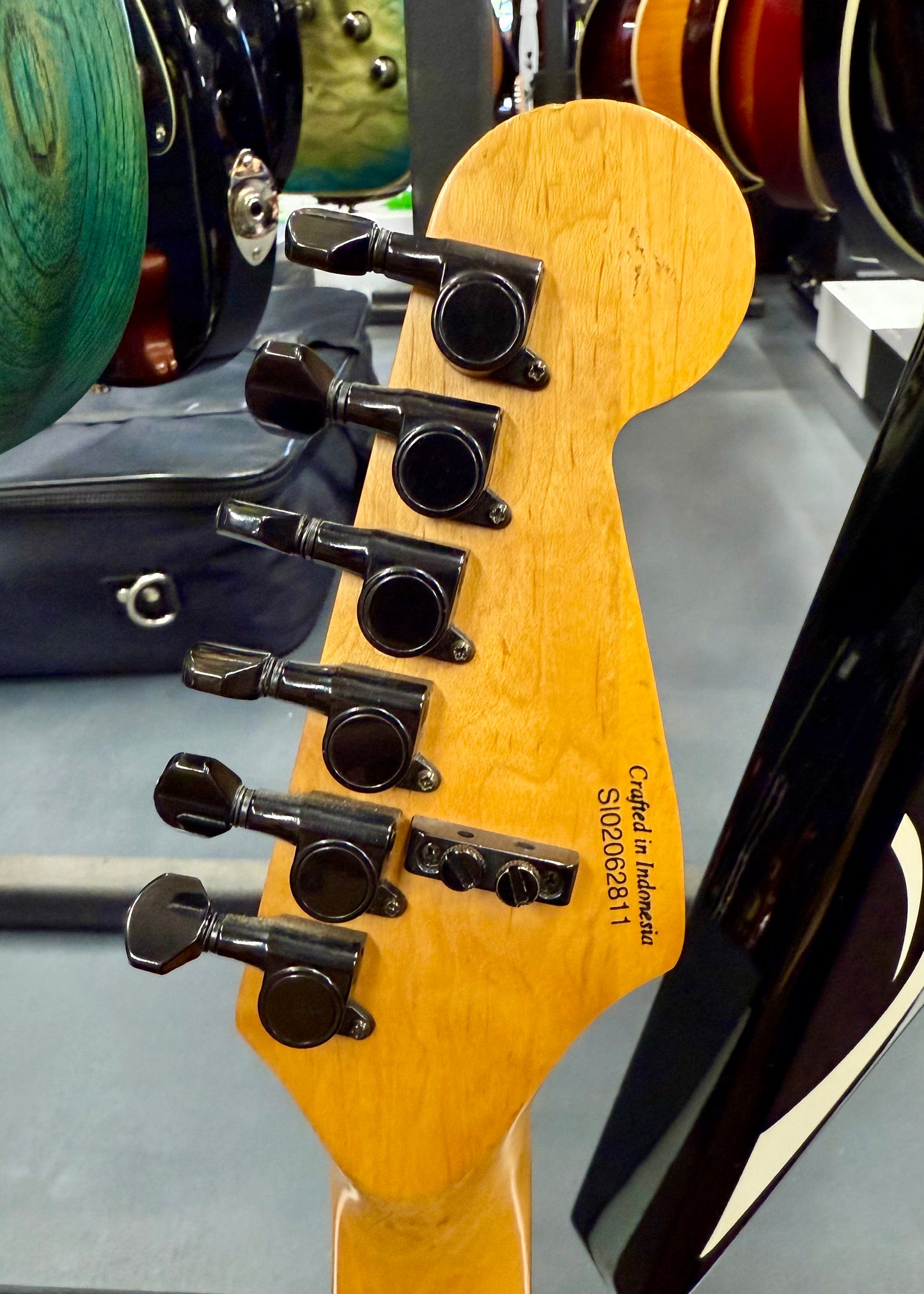Squier Showmaster - Black Sparkle (#SI02062811)