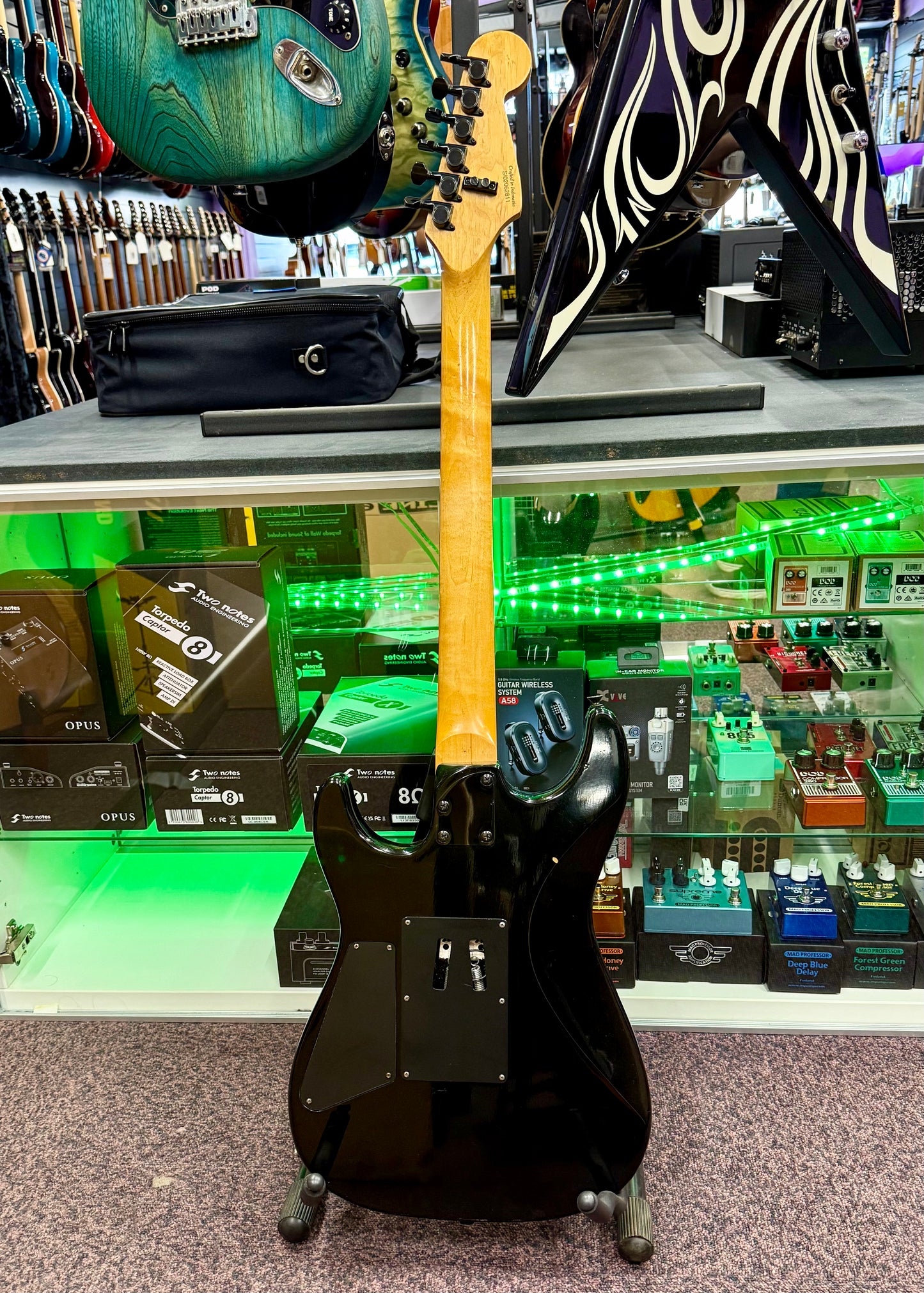 Squier Showmaster - Black Sparkle (#SI02062811)