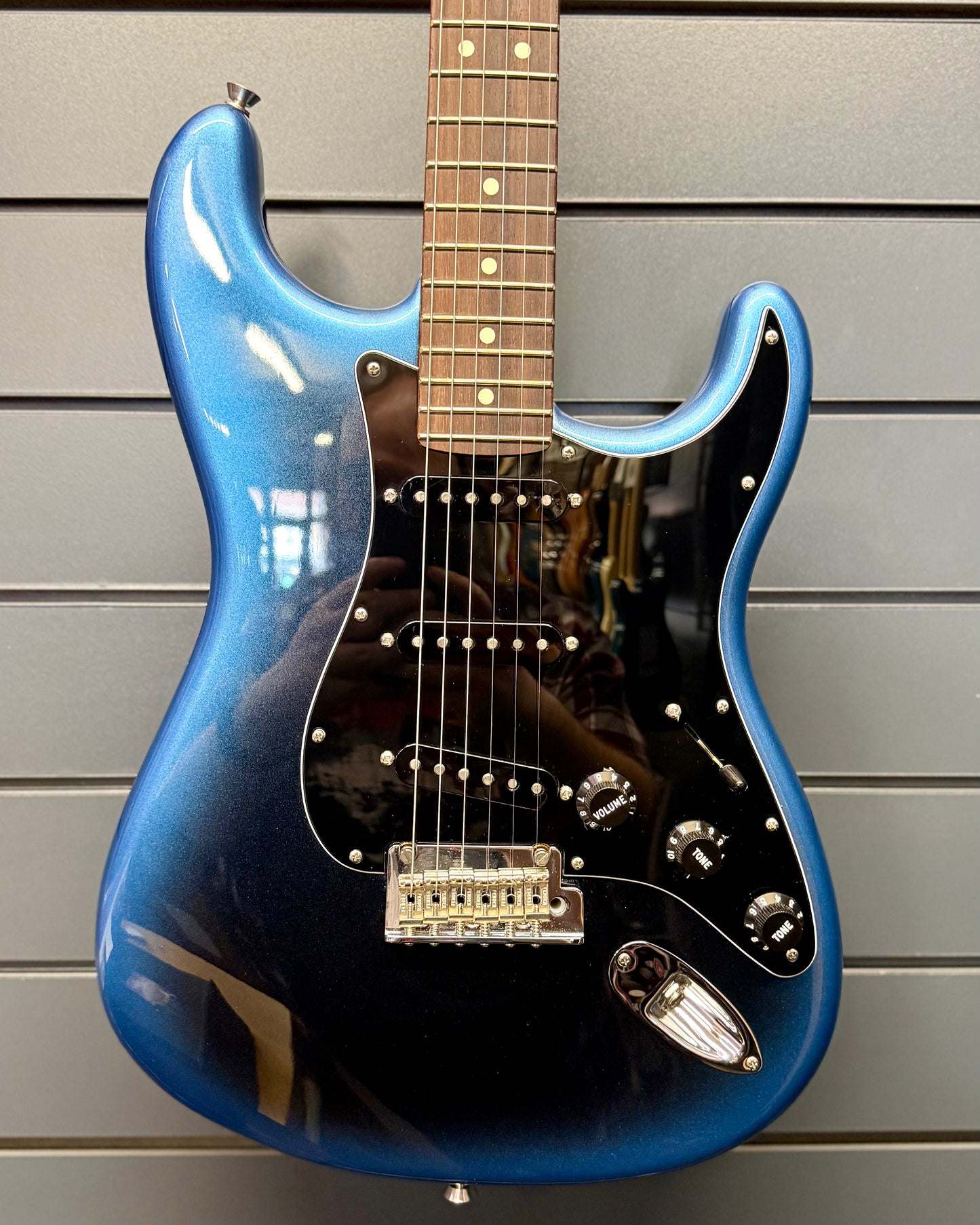 Fender American Professional II Stratocaster (2023) - Dark Night (#US23014066)