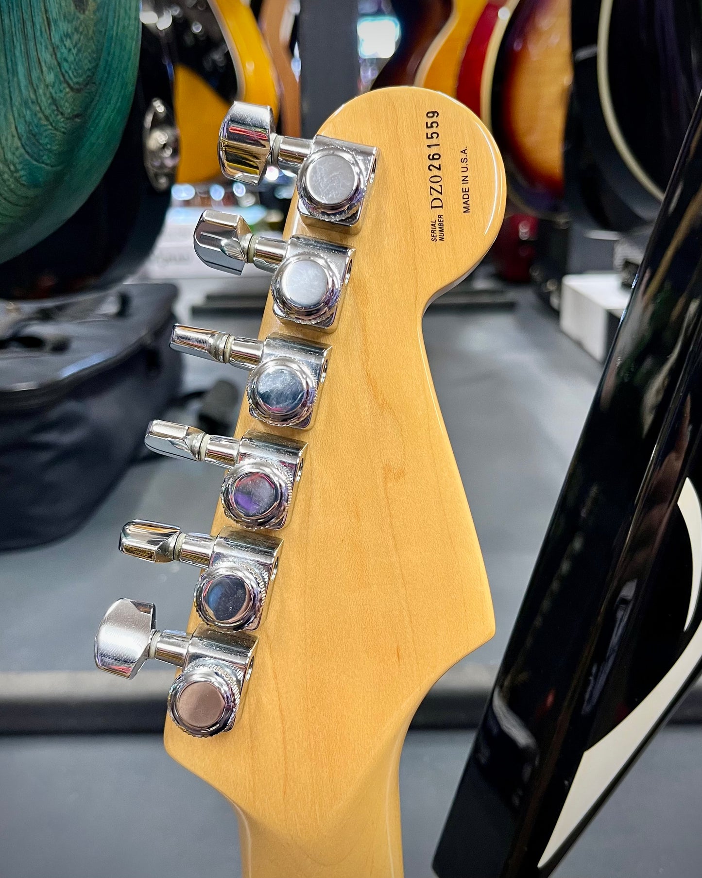 Fender USA Stratocaster - Vintage White (DZ0261559)