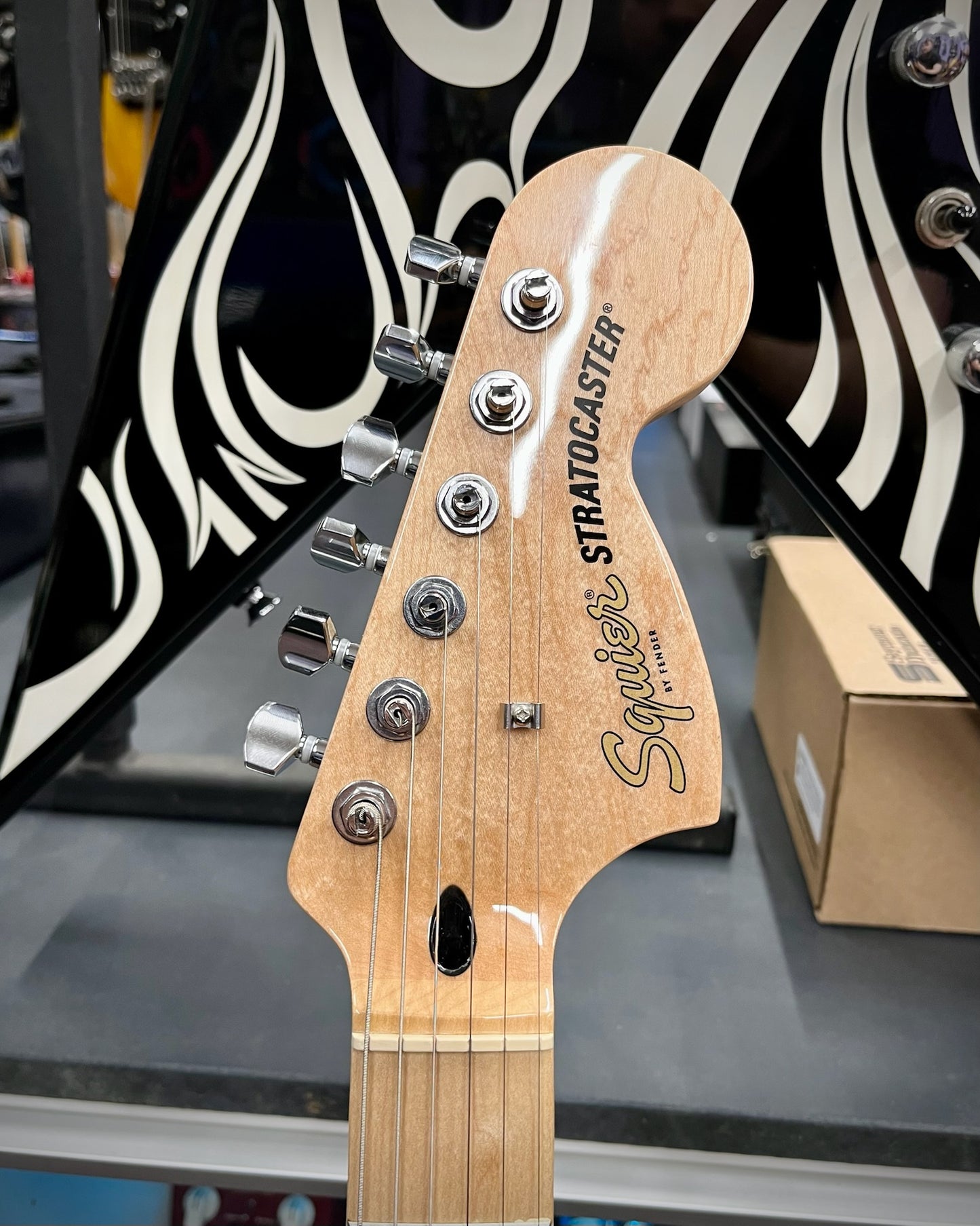 Squier HSS Stratocaster - Trans Black (#CYKJ22000234)