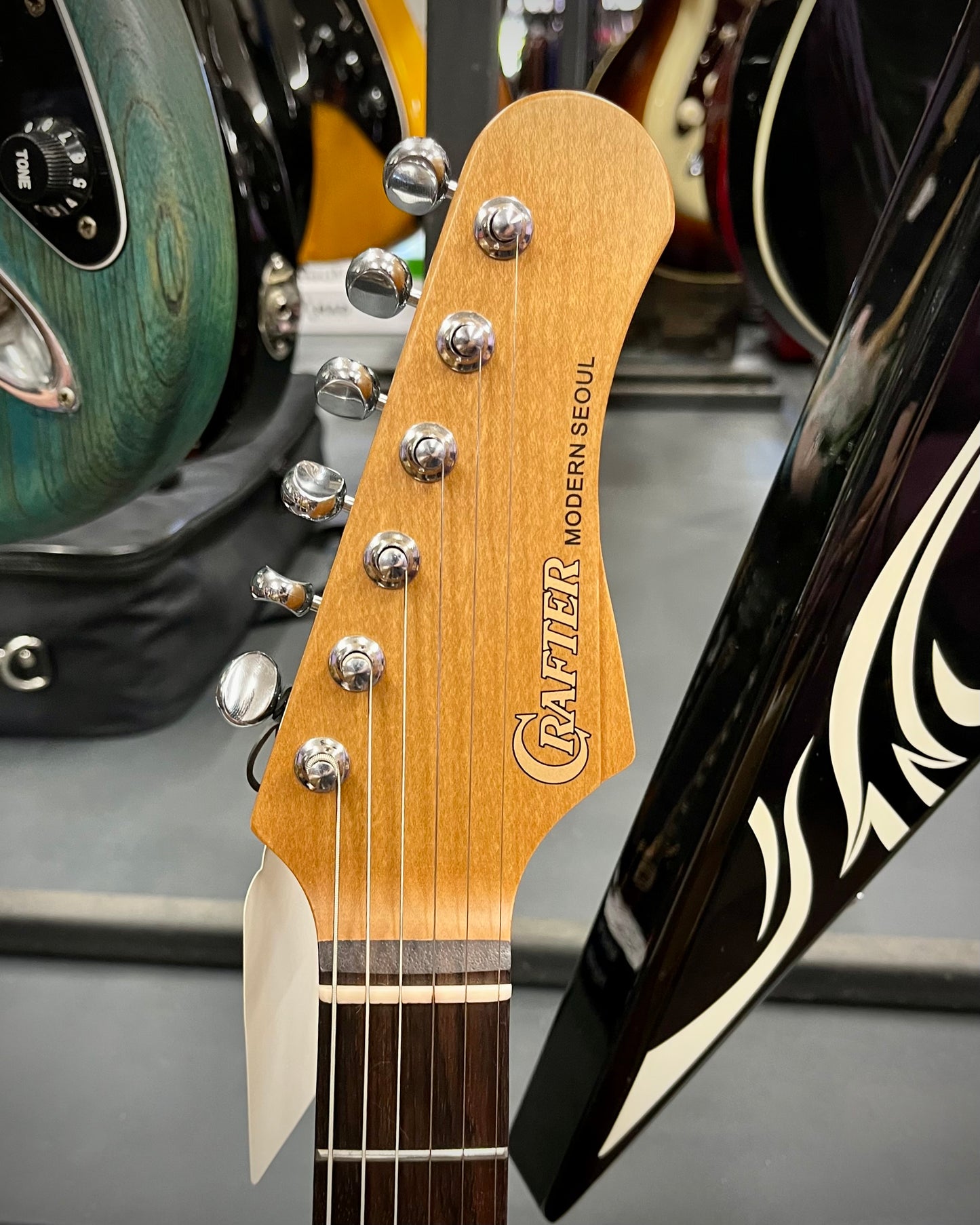 Crafter Seoul T60 Rosewood - Candy Apple Red