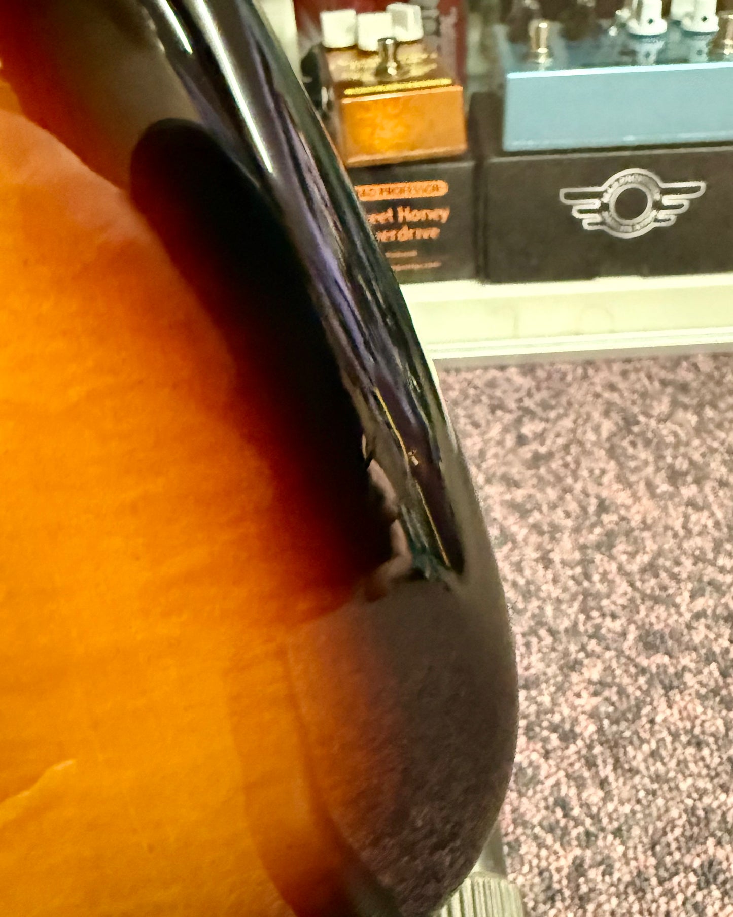 Squier Affinity Stratocaster Left-Handed - Two-Tone Sunburst (#CY100401782)