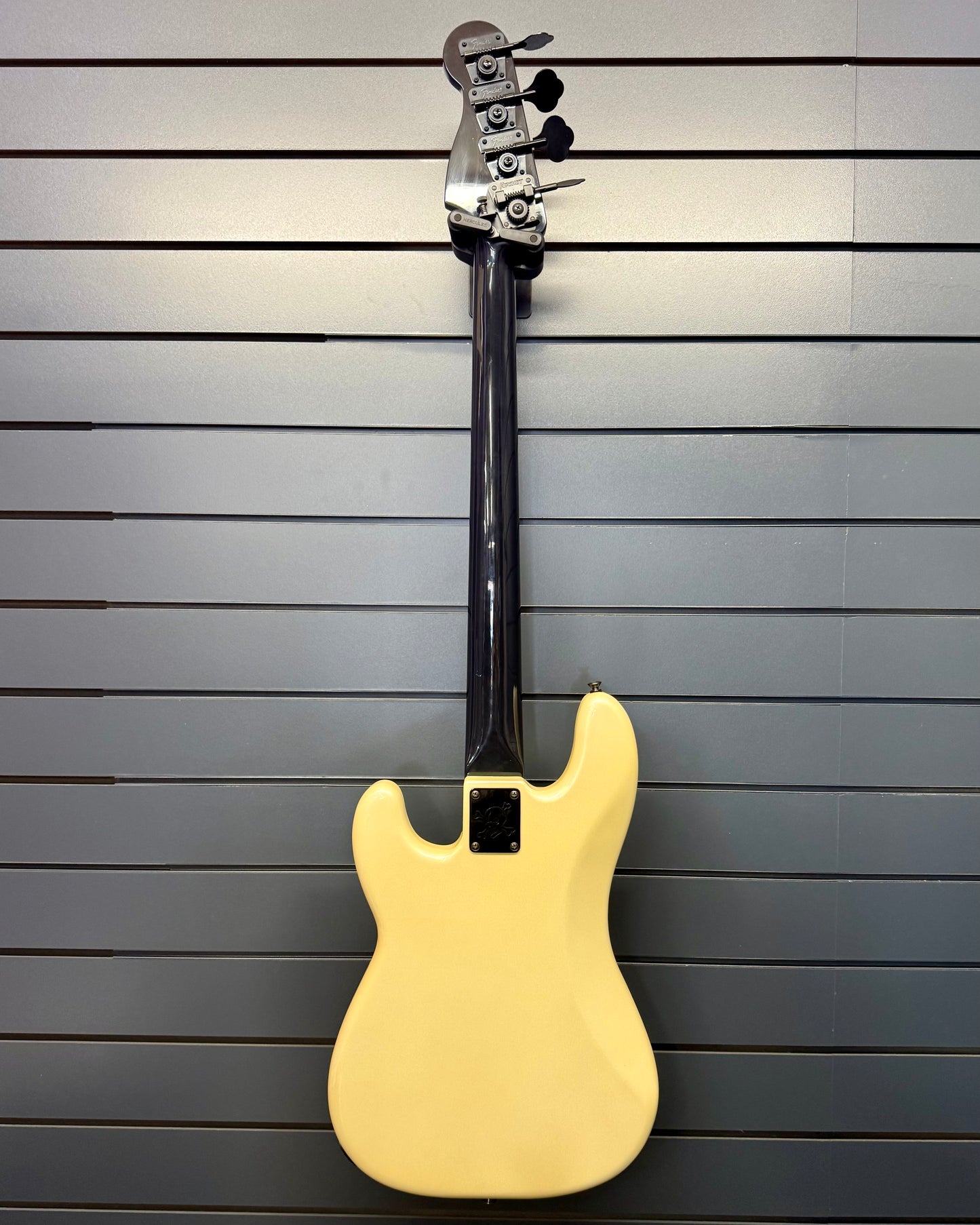 Fender Duff McKagan Deluxe Precision Bass - Pearl White (#MXD2100138)