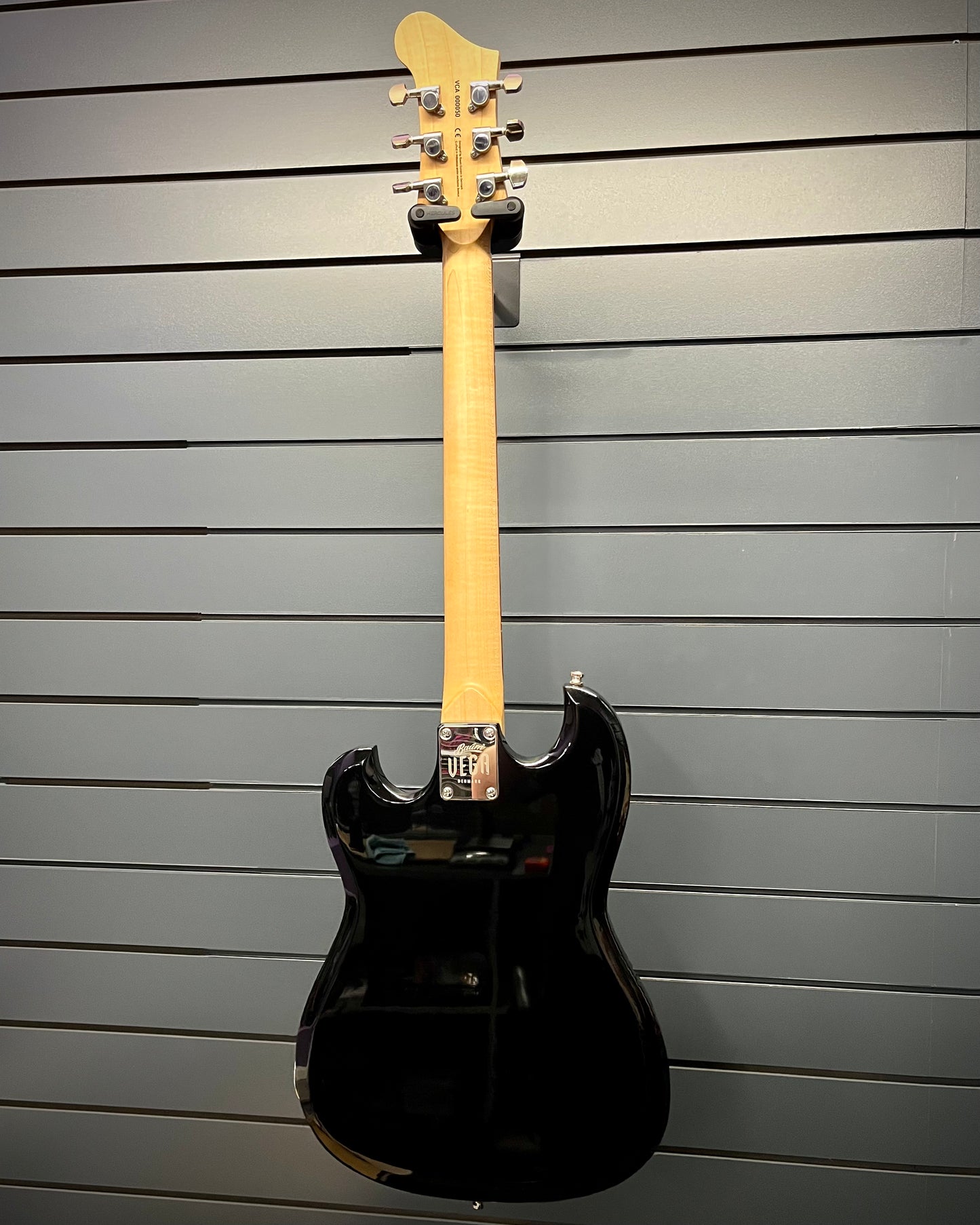 Baum Vega Carve - Gloss Black (#VCA000050)