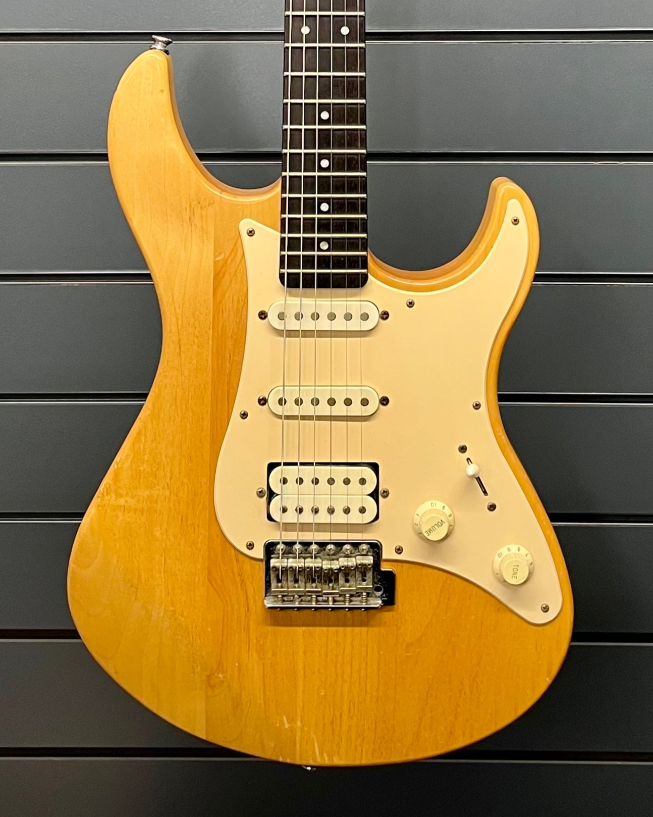 Yamaha Pacifica 112J - Yellow Natural (#LN17325)