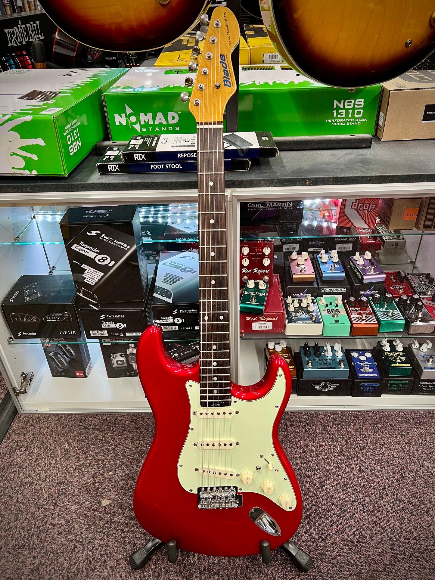 Levinson Blade Texas Standard Pro - Candy Apple Red