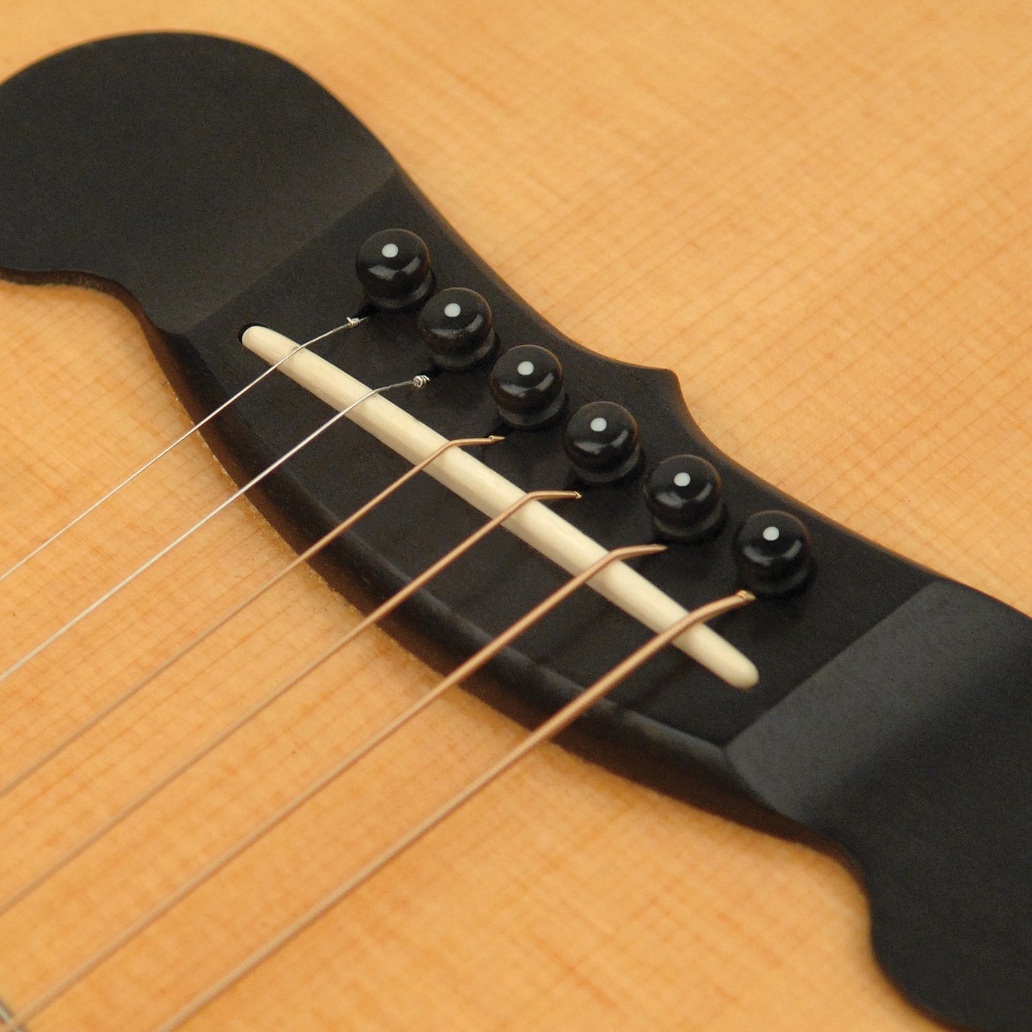 D'Addario Bridge Pins Set - Ebony with Ivory Dot