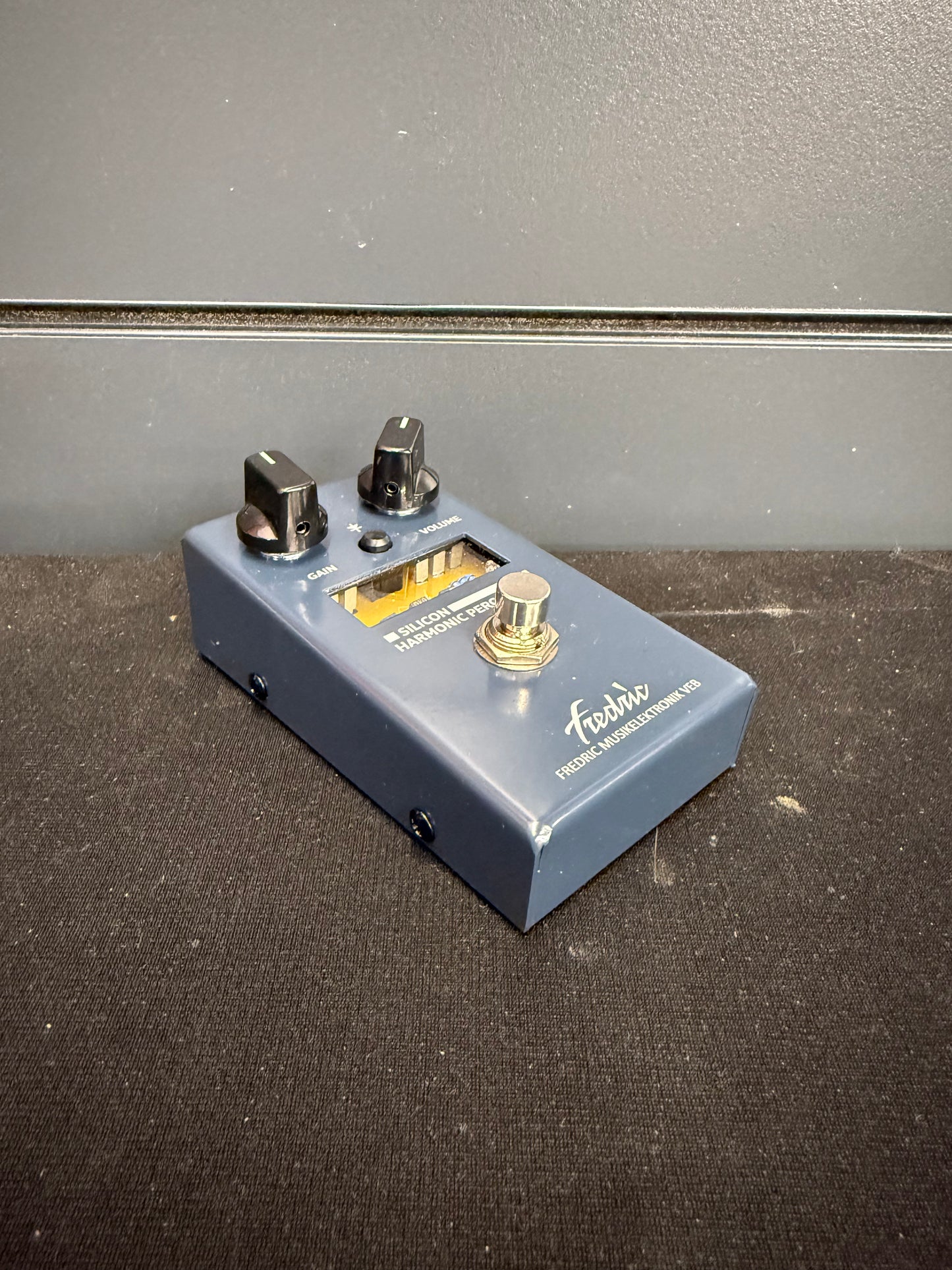 Frederic Effects Silicon Harmonic Percolator