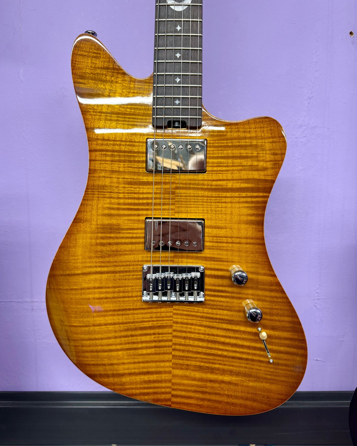 Cream T Crossfire - Caramel