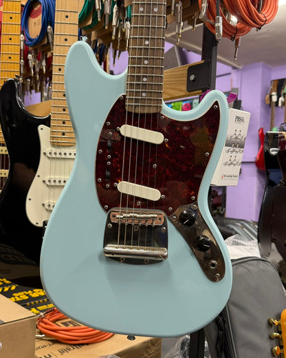 Squier Classic Vibe Mustang - Daphne Blue