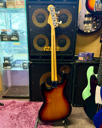 Fender MIM Jazz Bass - Sunburst