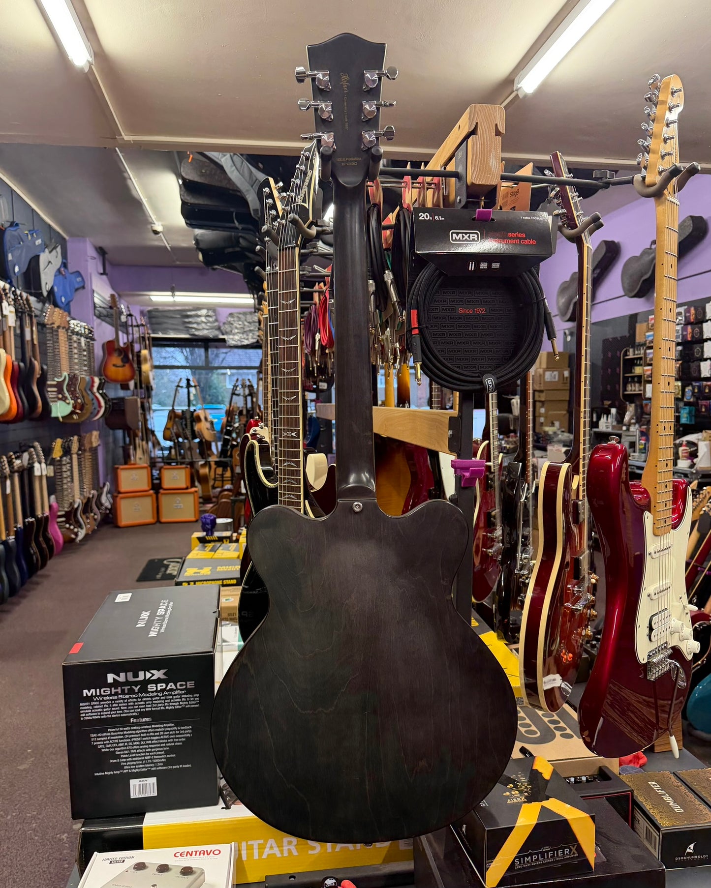 Hofner Verythin - Black Stain