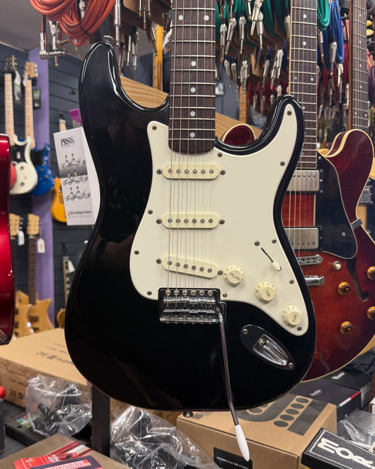 Squier Affinity Series Strat - Black
