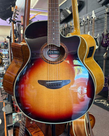 Yamaha APX700II - Vintage Sunburst