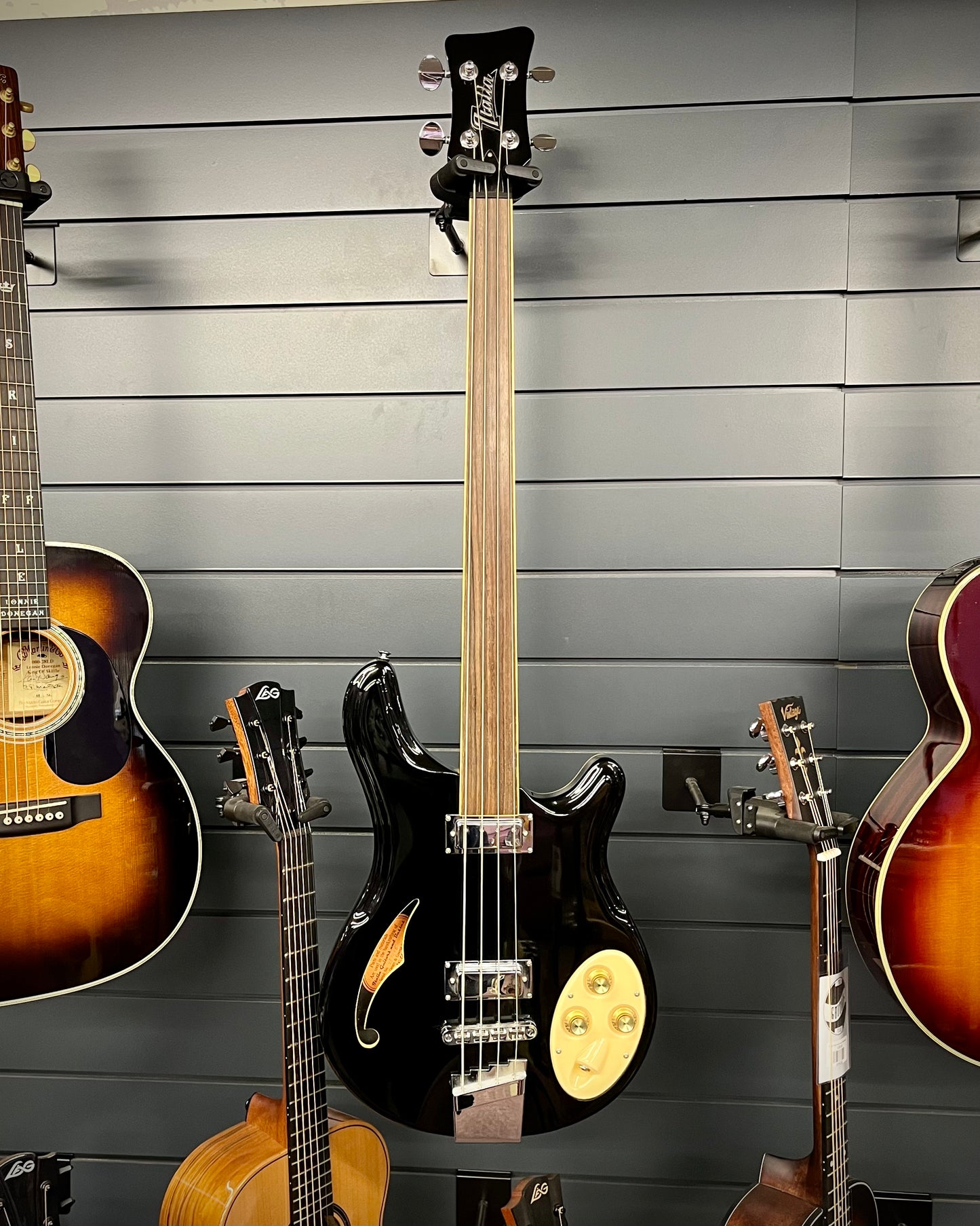 Italia Rimini Fretless Bass