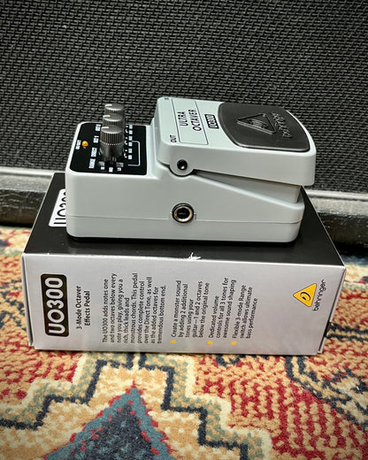 Behringer UO300 Ultra Octaver