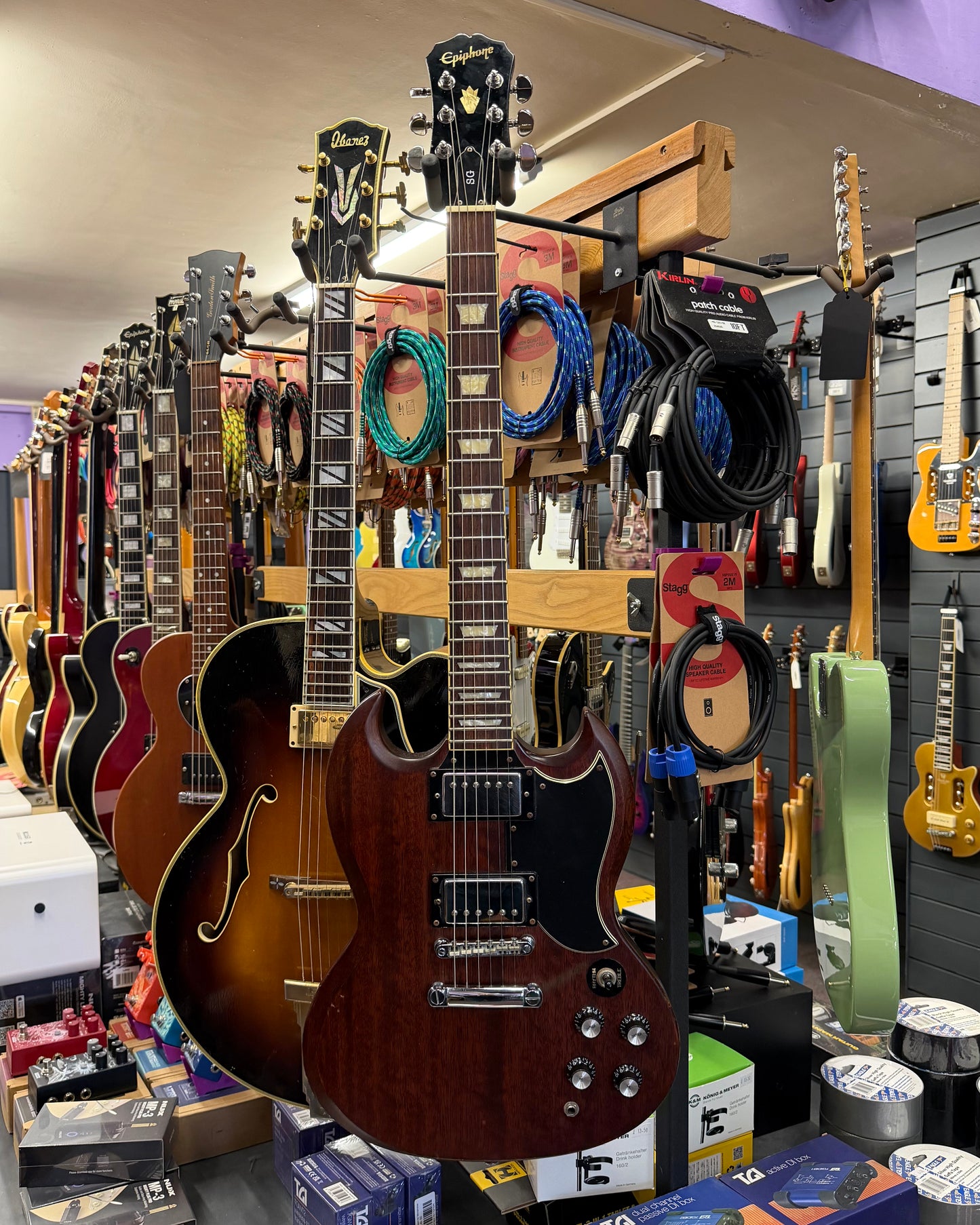Epiphone SG G400 (#U05050443) - Walnut