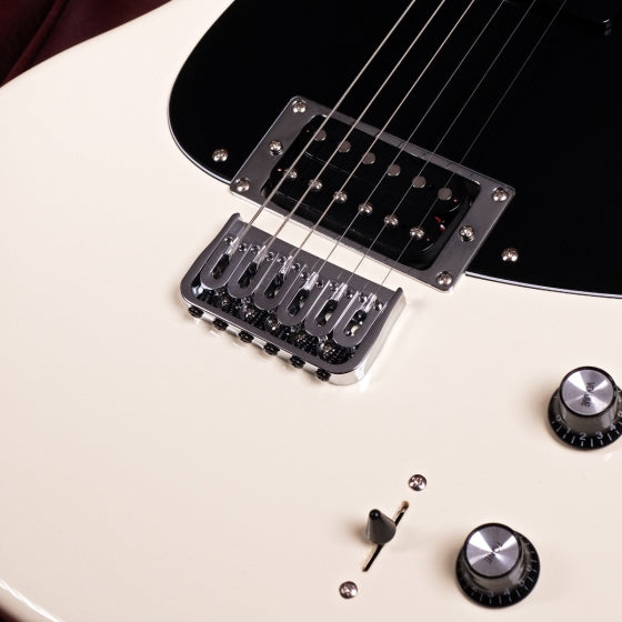 Shergold Masquerader Standard SM11 - Solid Quartz White Gloss